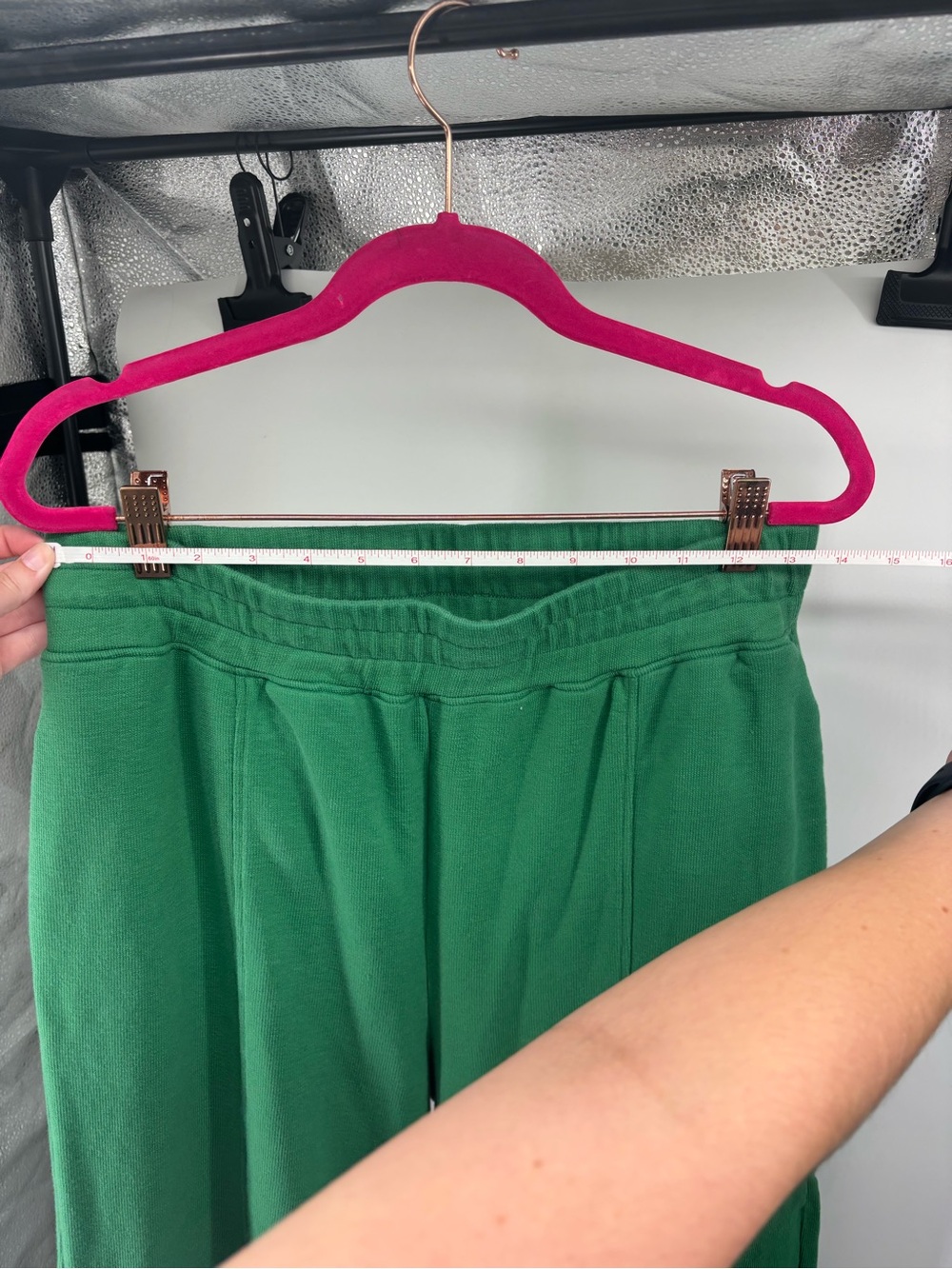 Green Women's Lounge Pants & V-Neck Top Set - Picture 4 of 5